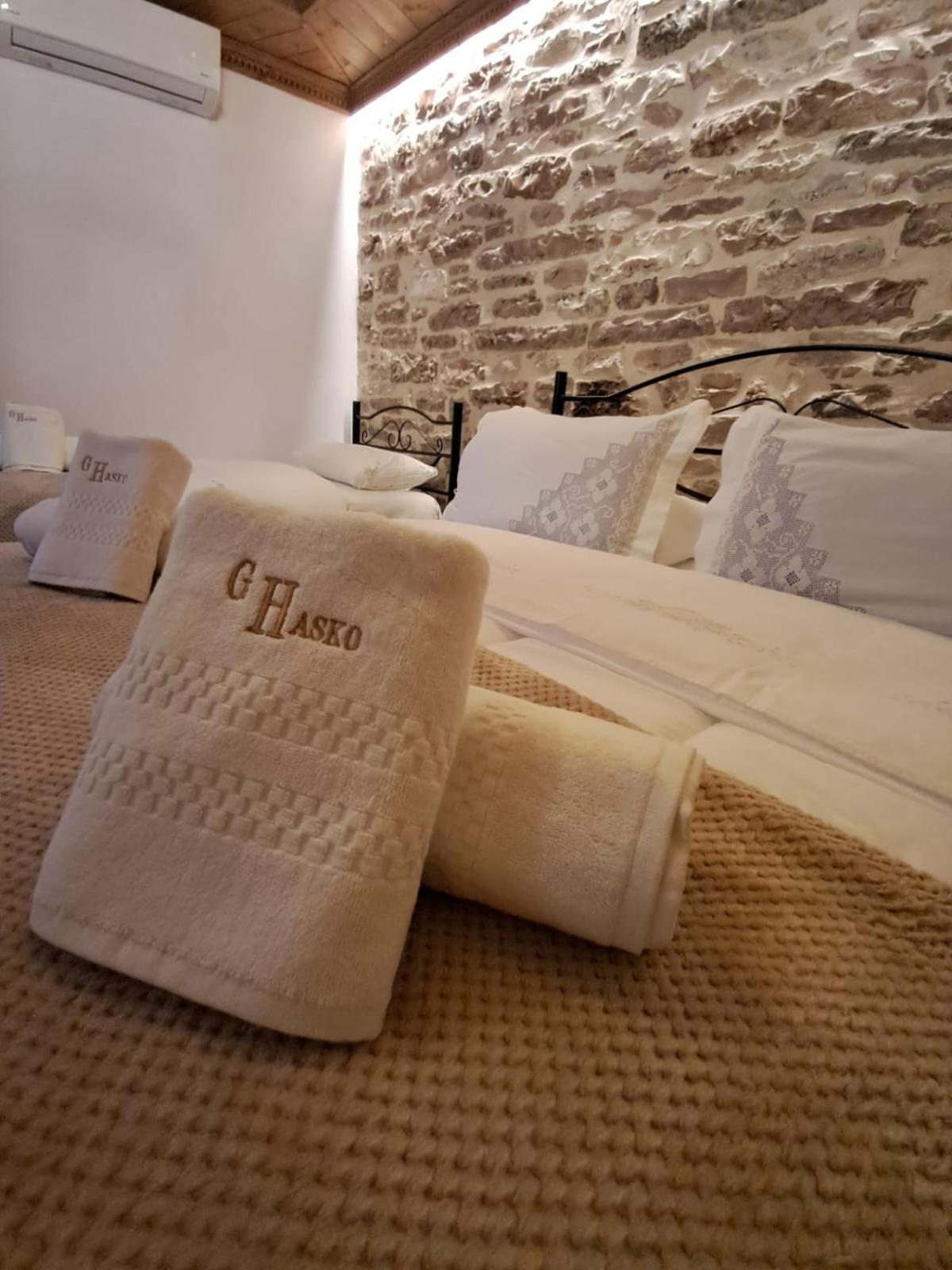 Guest House Hasko Гирокастра Экстерьер фото